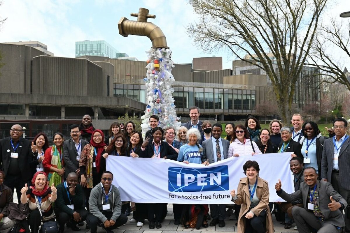 IPEN group with banner